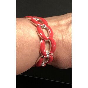 Silver Tone Metal and Red Enamel Faux Chain Hinged Oval Clamper Bracelet